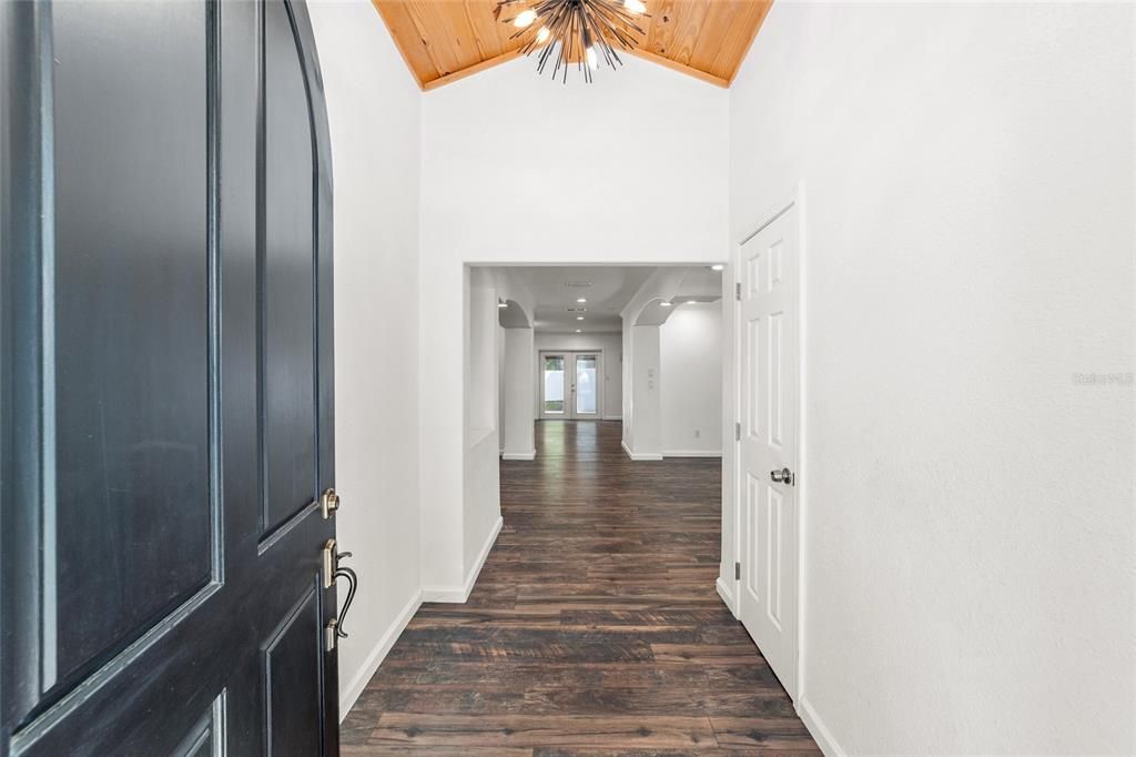 For Sale: $525,000 (3 beds, 2 baths, 2192 Square Feet)