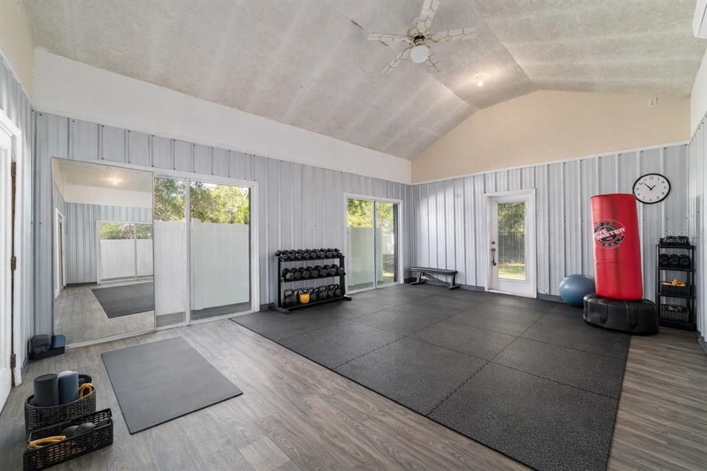 For Sale: $525,000 (3 beds, 2 baths, 2192 Square Feet)