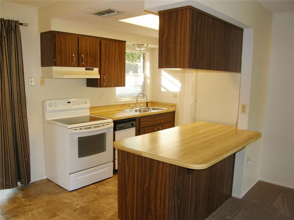 Activo con contrato: $188,500 (2 camas, 2 baños, 940 Pies cuadrados)