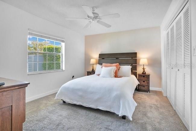 Activo con contrato: $769,000 (4 camas, 2 baños, 2413 Pies cuadrados)