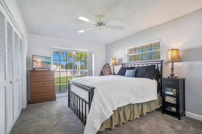 Activo con contrato: $769,000 (4 camas, 2 baños, 2413 Pies cuadrados)