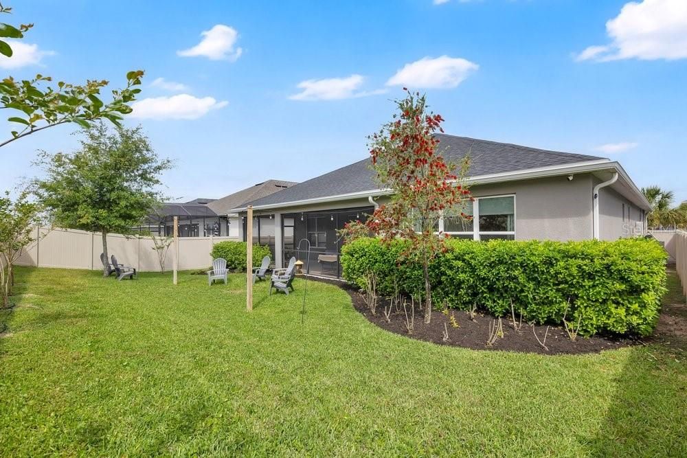 Activo con contrato: $549,000 (4 camas, 3 baños, 2713 Pies cuadrados)