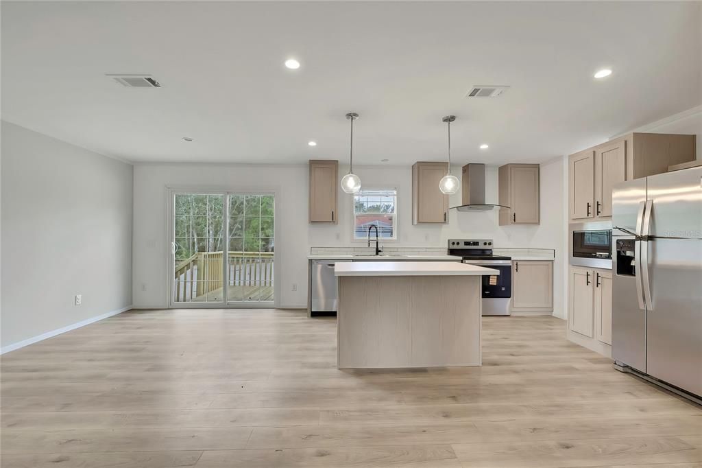 На продажу: $239,900 (3 спален, 2 ванн, 1500 Квадратных фут)