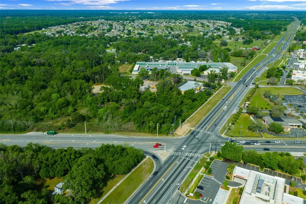 待售: $599,000 (2.71 acres)