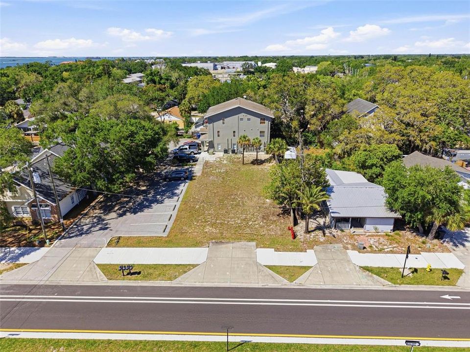 For Sale: $1,200,000 (0.21 acres)