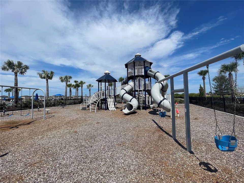 В аренду: $2,200 (3 спален, 2 ванн, 1516 Квадратных фут)