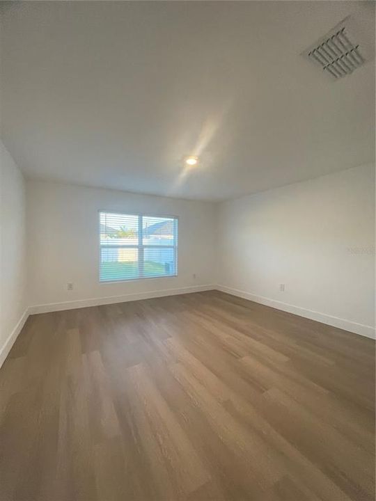В аренду: $2,200 (3 спален, 2 ванн, 1516 Квадратных фут)