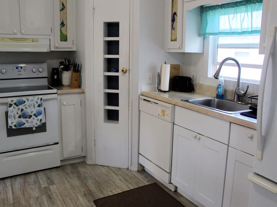 En Venta: $84,000 (2 camas, 1 baños, 830 Pies cuadrados)