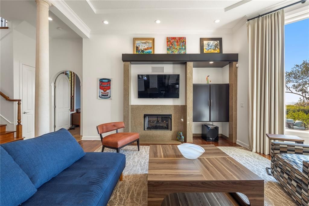 En Venta: $2,199,000 (3 camas, 3 baños, 3669 Pies cuadrados)