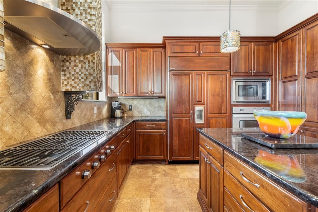 En Venta: $2,199,000 (3 camas, 3 baños, 3669 Pies cuadrados)