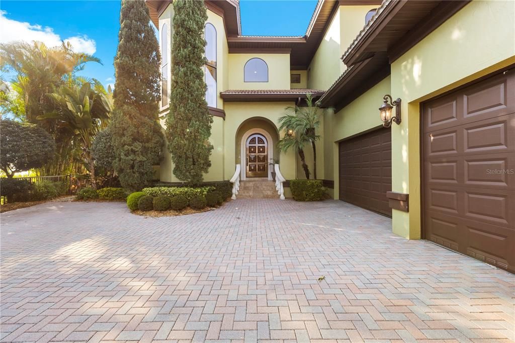 En Venta: $2,199,000 (3 camas, 3 baños, 3669 Pies cuadrados)