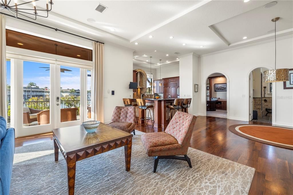 En Venta: $2,199,000 (3 camas, 3 baños, 3669 Pies cuadrados)