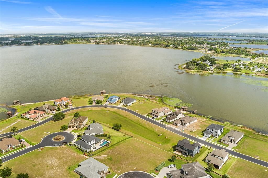 На продажу: $110,000 (0.31 acres)
