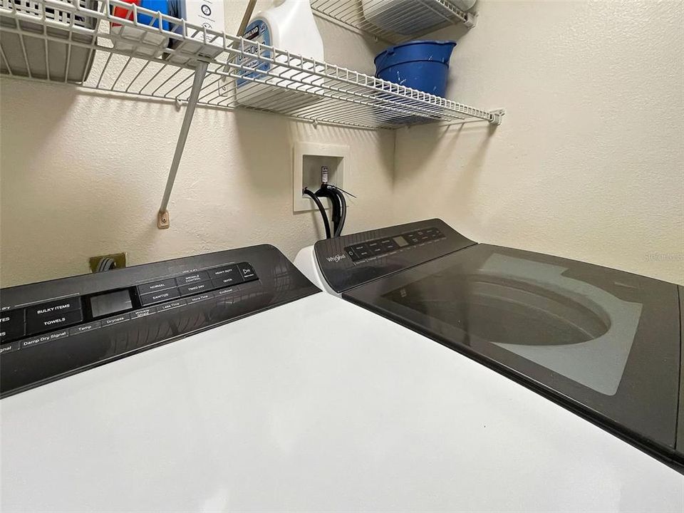 For Sale: $199,999 (2 beds, 2 baths, 1160 Square Feet)