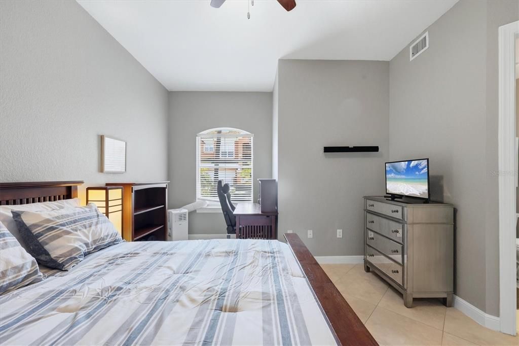 En Renta: $5,500 (3 camas, 3 baños, 2039 Pies cuadrados)
