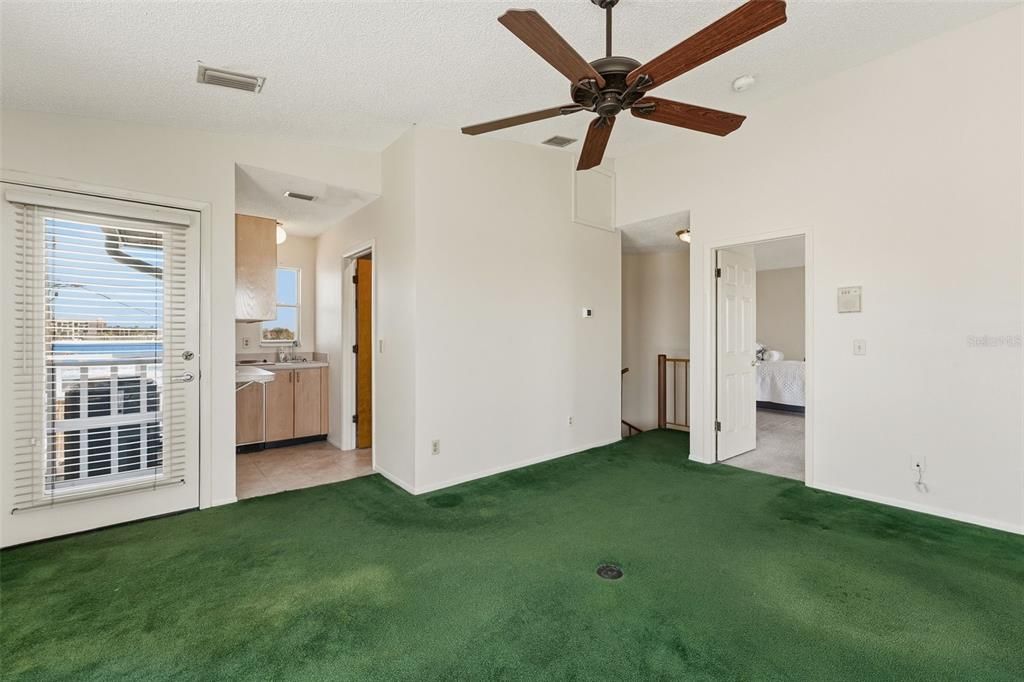 For Sale: $1,675,000 (4 beds, 2 baths, 2015 Square Feet)