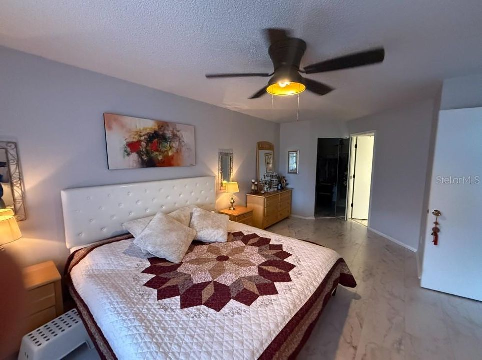 出租: $1,495 (1 贝兹, 1 浴室, 693 平方英尺)