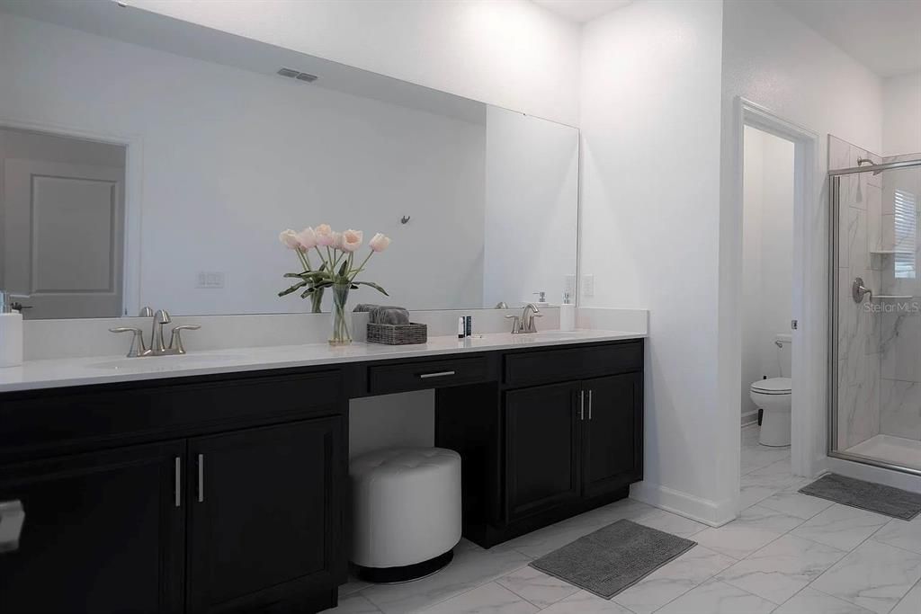 For Sale: $664,990 (5 beds, 5 baths, 2996 Square Feet)