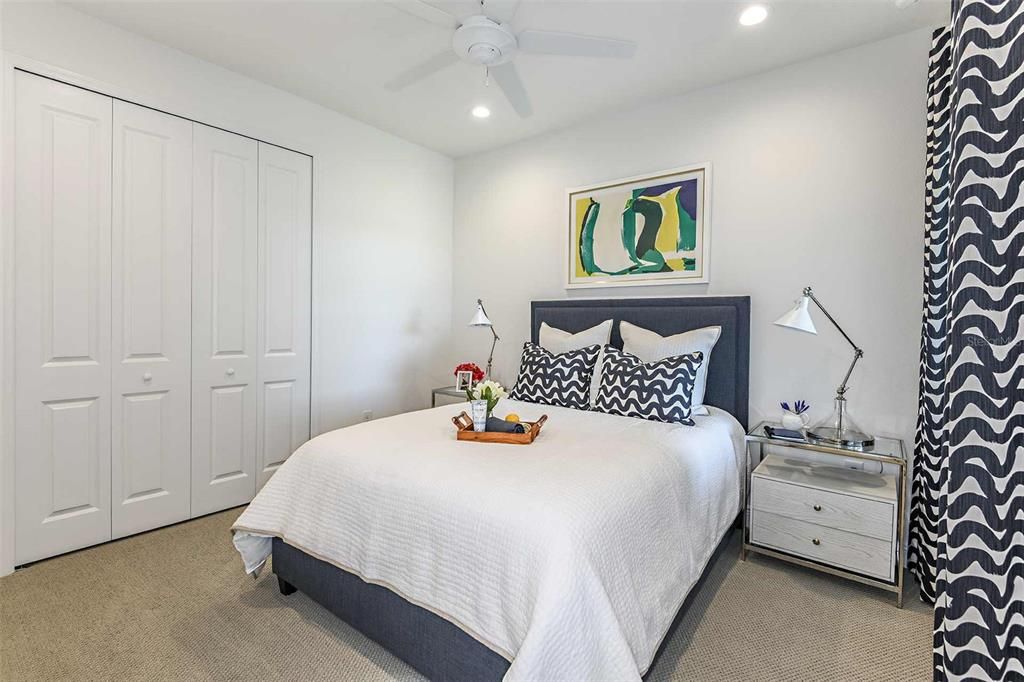 Activo con contrato: $570,990 (3 camas, 2 baños, 1848 Pies cuadrados)