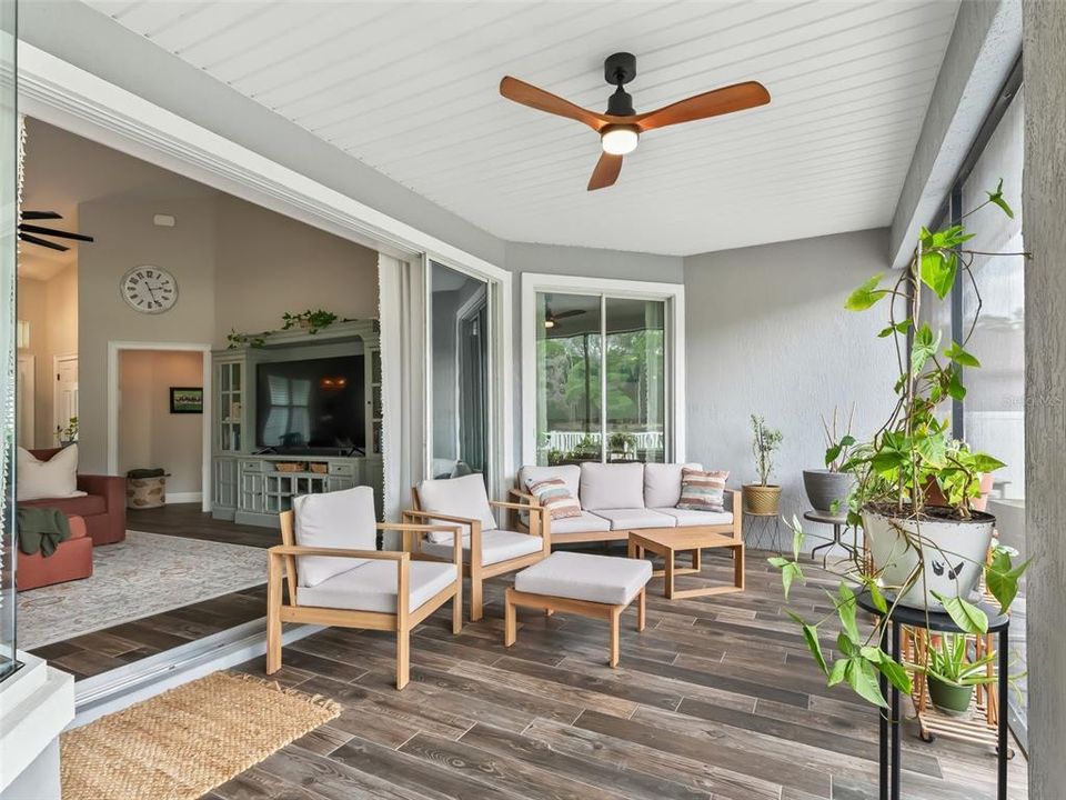 Active With Contract: $598,000 (3 beds, 2 baths, 2040 Square Feet)