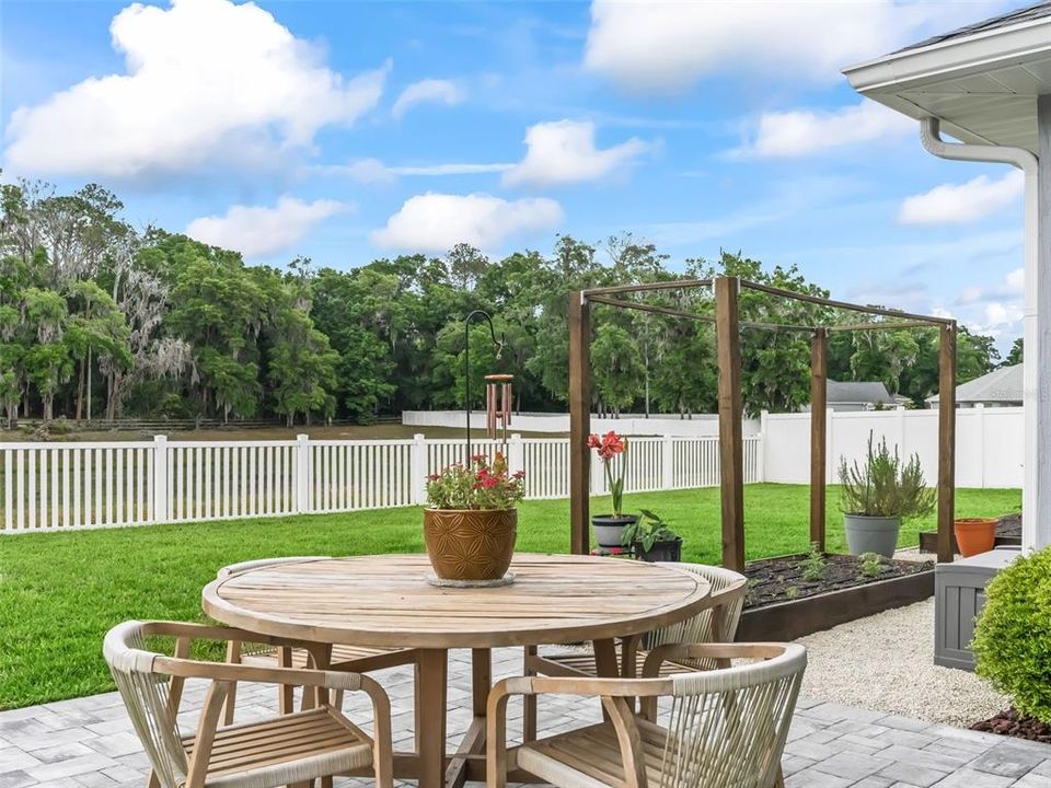 Active With Contract: $598,000 (3 beds, 2 baths, 2040 Square Feet)