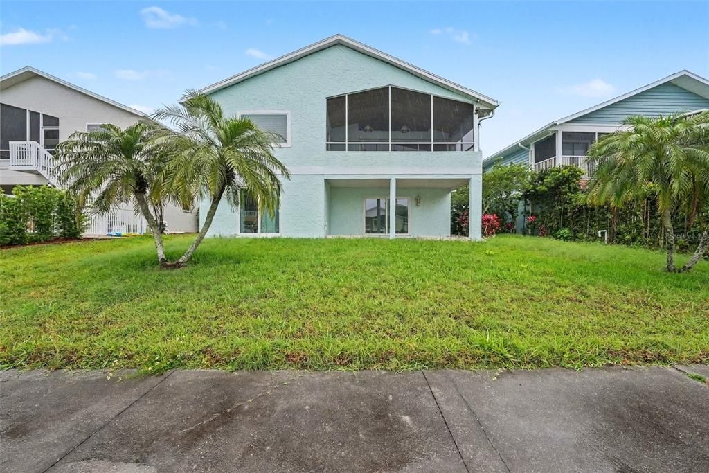En Venta: $740,000 (5 camas, 2 baños, 2288 Pies cuadrados)