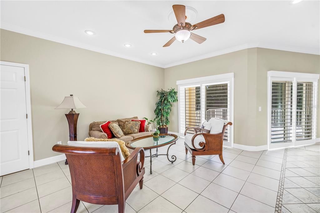 For Sale: $1,095,000 (3 beds, 2 baths, 2420 Square Feet)