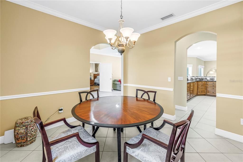 For Sale: $1,095,000 (3 beds, 2 baths, 2420 Square Feet)