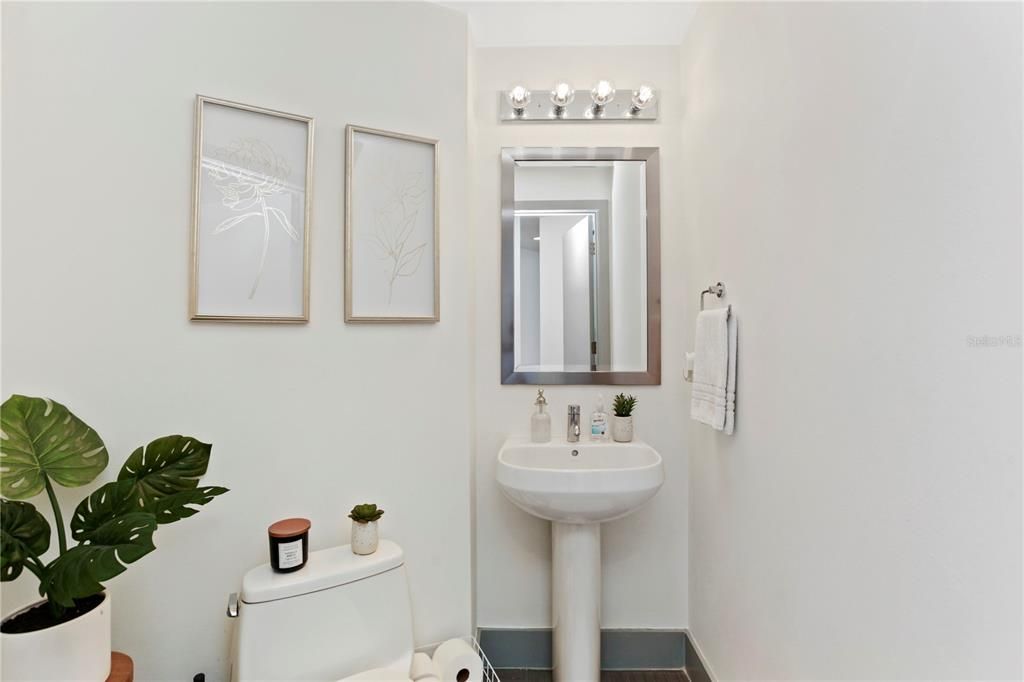 For Rent: $4,750 (2 beds, 2 baths, 2000 Square Feet)