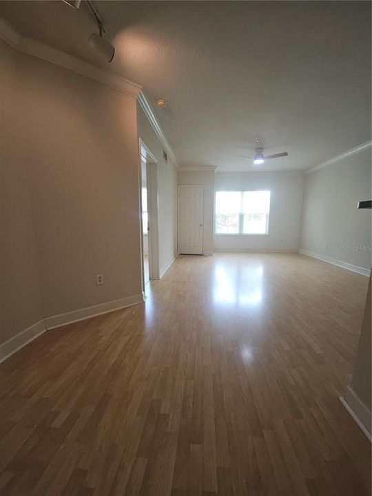 Activo con contrato: $1,550 (1 camas, 1 baños, 739 Pies cuadrados)