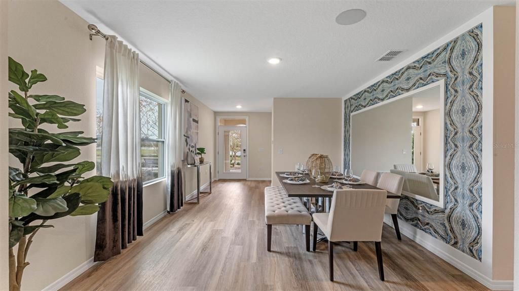 Activo con contrato: $349,990 (3 camas, 2 baños, 1504 Pies cuadrados)