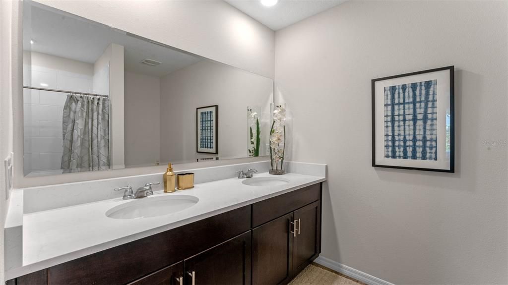 Activo con contrato: $349,990 (3 camas, 2 baños, 1504 Pies cuadrados)