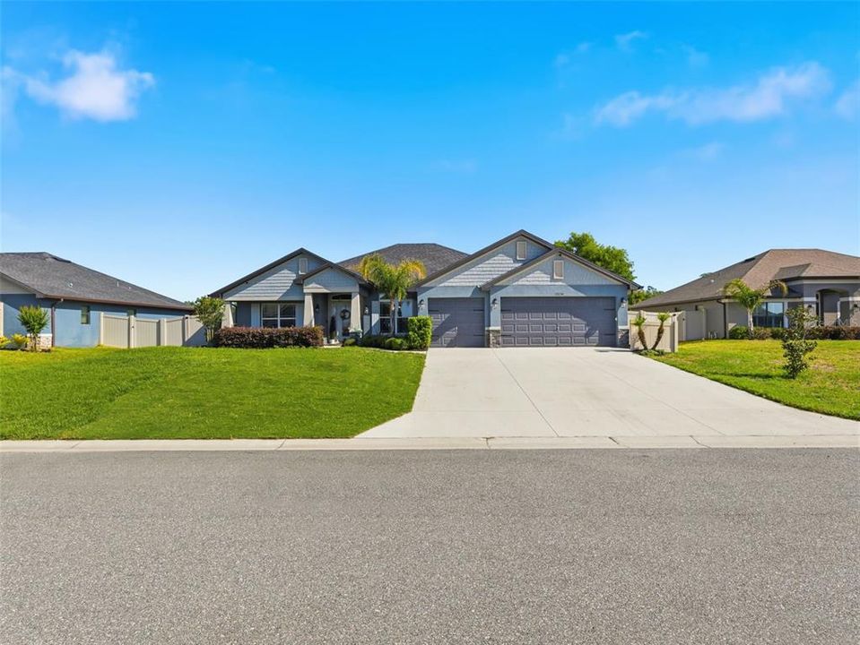 Active With Contract: $579,000 (4 beds, 3 baths, 2508 Square Feet)