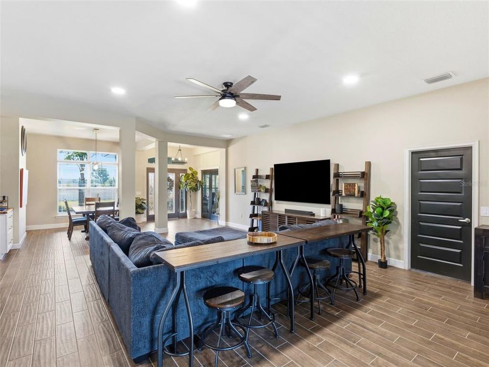 Active With Contract: $579,000 (4 beds, 3 baths, 2508 Square Feet)