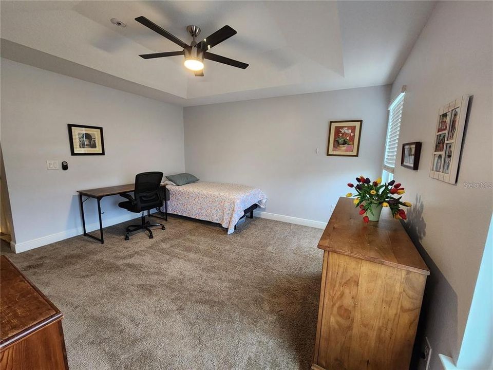 For Rent: $2,998 (3 beds, 2 baths, 1888 Square Feet)