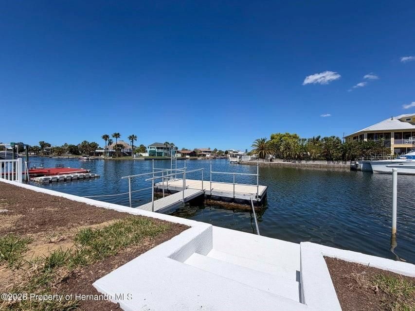 For Sale: $399,900 (0.14 acres)