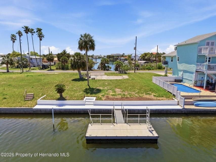 For Sale: $399,900 (0.14 acres)