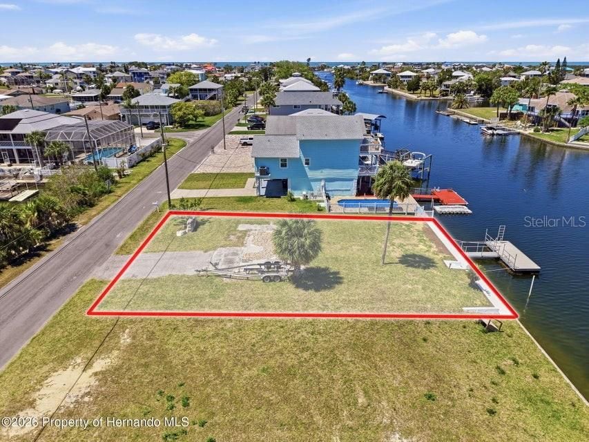 For Sale: $399,900 (0.14 acres)