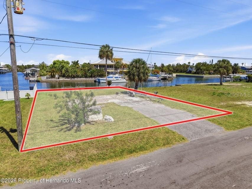 For Sale: $399,900 (0.14 acres)