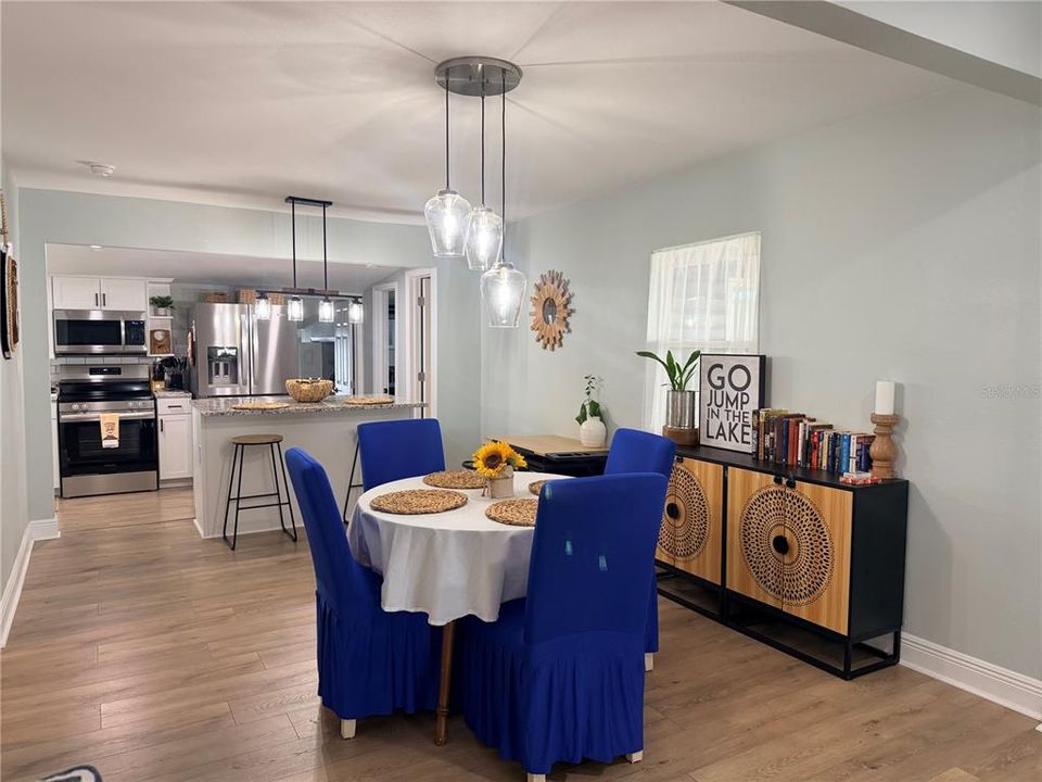For Sale: $305,900 (3 beds, 2 baths, 1352 Square Feet)