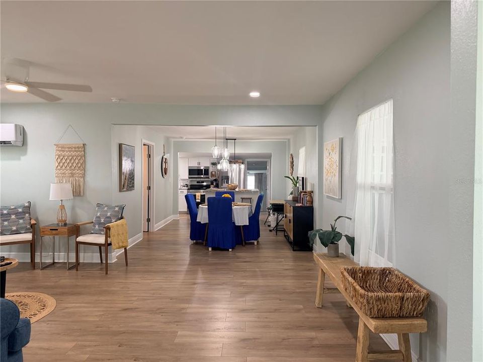 For Sale: $305,900 (3 beds, 2 baths, 1352 Square Feet)
