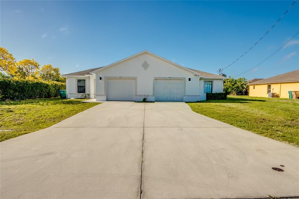 For Sale: $460,000 (6 beds, 0 baths, 2418 Square Feet)