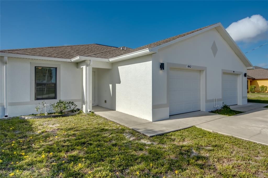 For Sale: $460,000 (6 beds, 0 baths, 2418 Square Feet)