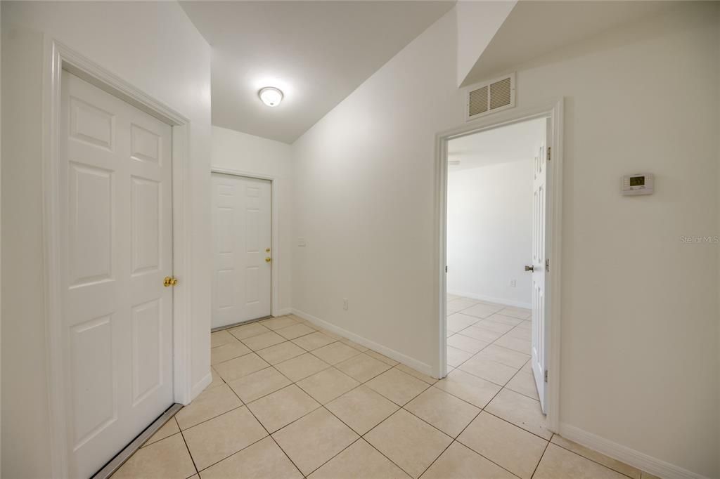 For Sale: $460,000 (6 beds, 0 baths, 2418 Square Feet)