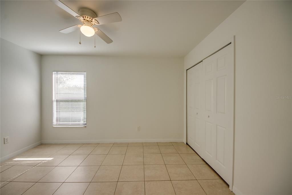 For Sale: $460,000 (6 beds, 0 baths, 2418 Square Feet)