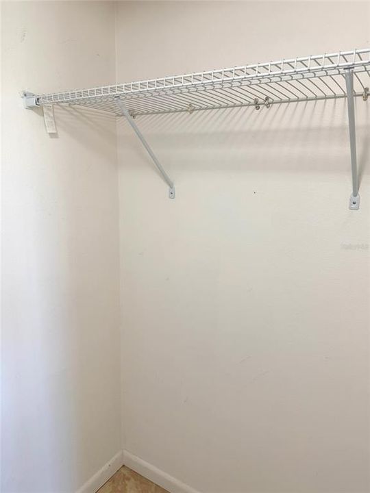Activo con contrato: $1,600 (2 camas, 2 baños, 930 Pies cuadrados)