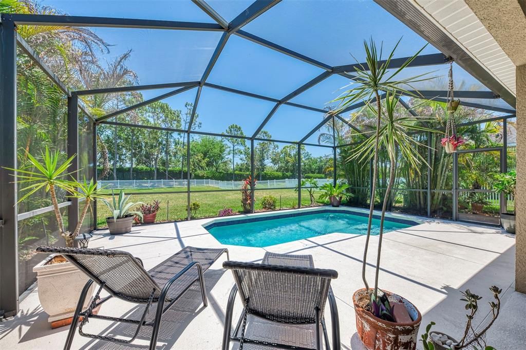 For Sale: $450,000 (3 beds, 2 baths, 1744 Square Feet)