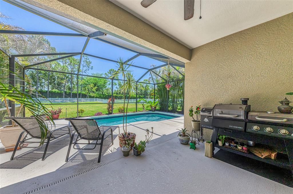 For Sale: $450,000 (3 beds, 2 baths, 1744 Square Feet)