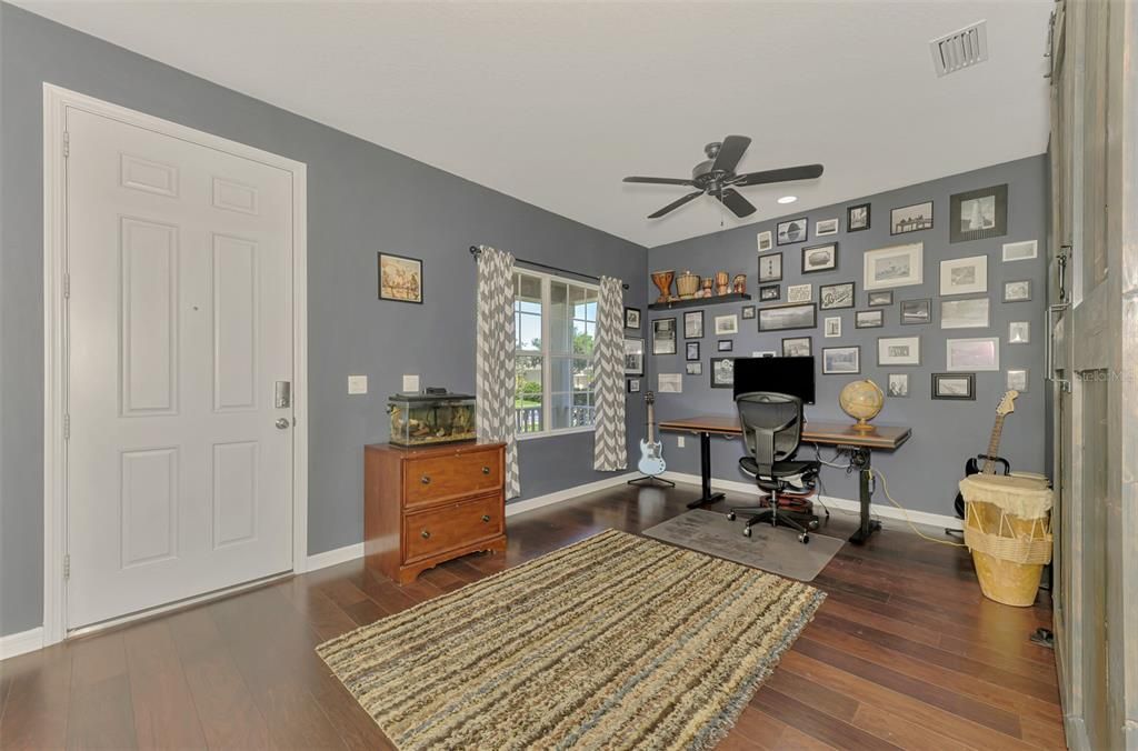 For Sale: $450,000 (3 beds, 2 baths, 1744 Square Feet)