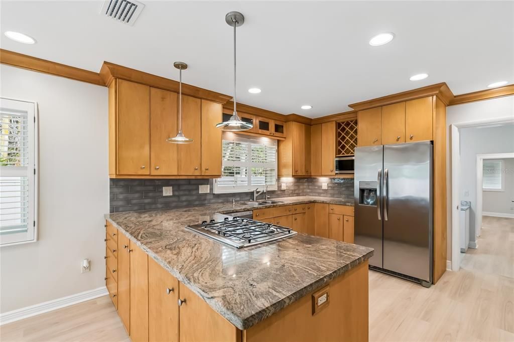 В аренду: $8,700 (4 спален, 3 ванн, 2941 Квадратных фут)